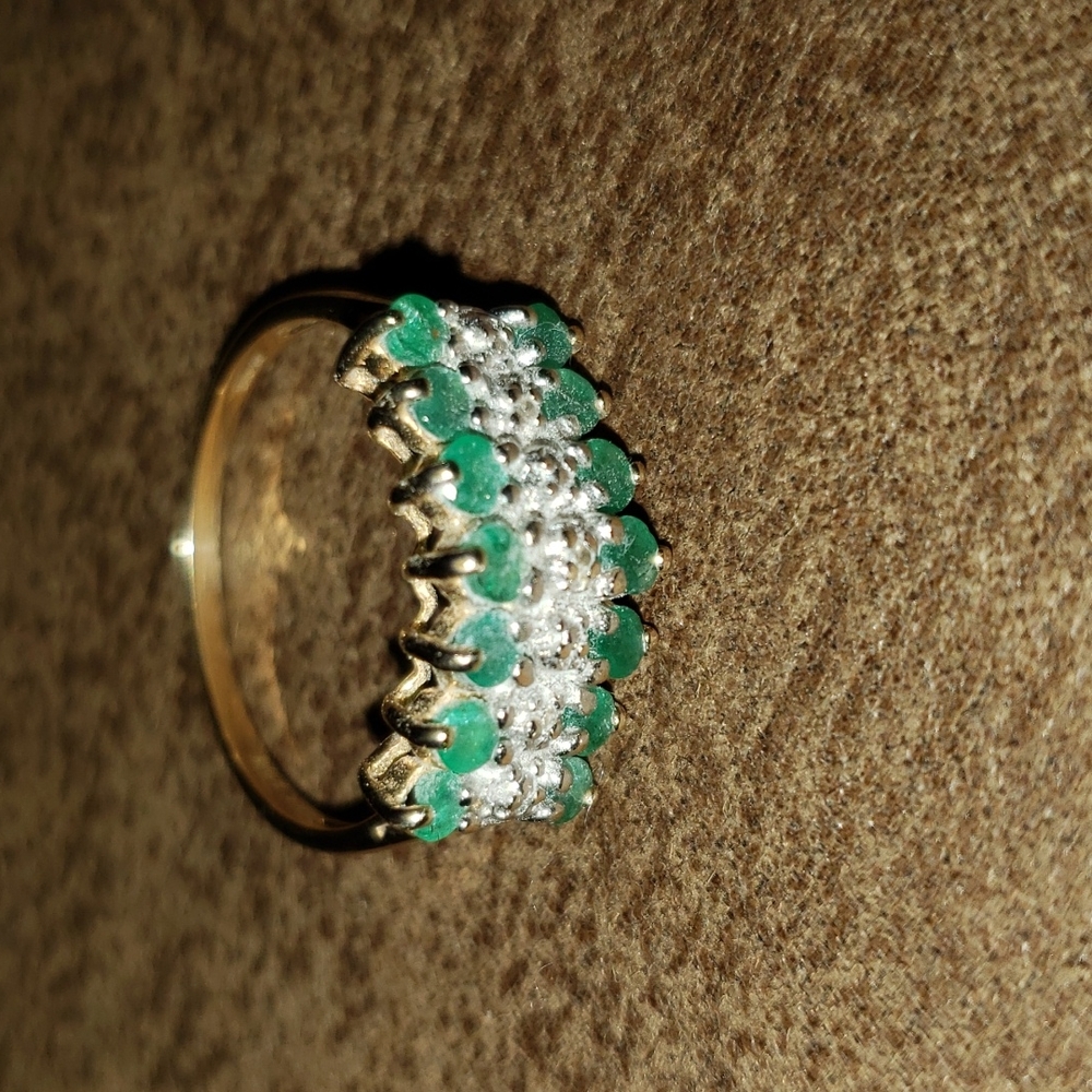 10K Emerald and Diamond Ring Size 7